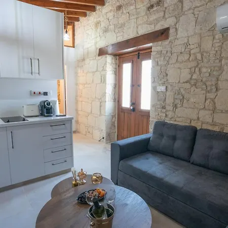 Eidyllio Luxury Suites Omodos Exterior photo